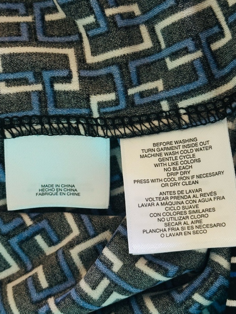 Anne Klein Geometric Pattern Top - Picture 4 of 4